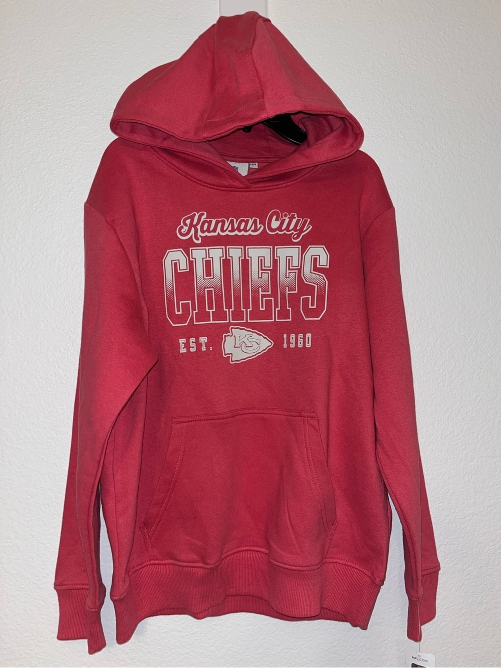 NWT Kansas City Chiefs Pink Youth Hoodie Girls Size Large 10/12 NFL Pullover